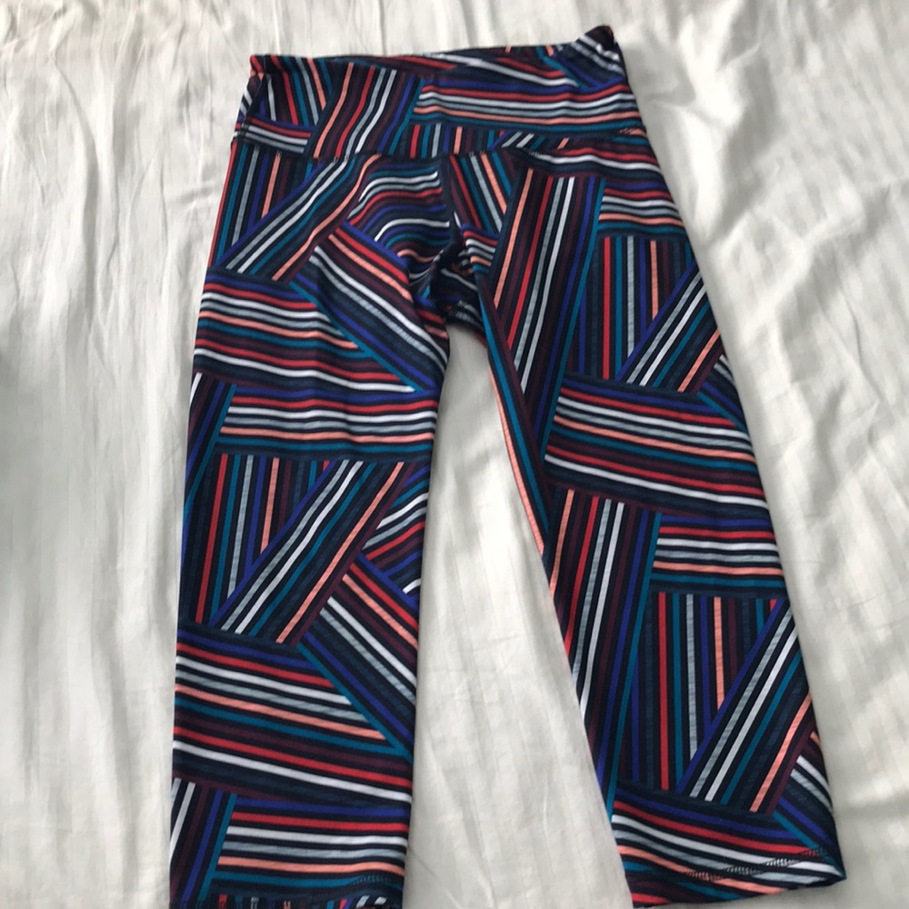 Multi colored Old Navy active capris